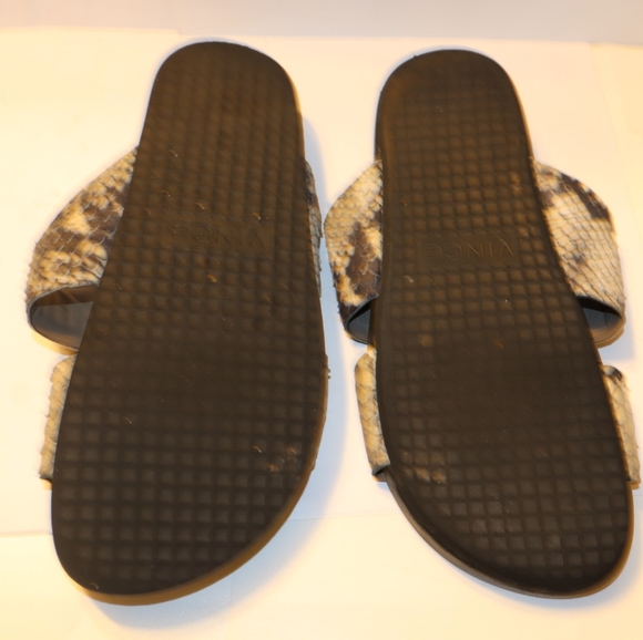 VinceOrion Python-Print Pool-Slide, Black/White - Picture 12 of 12